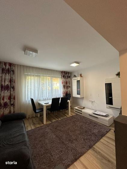 Apartament cu 4 camere decomandat în Săsar