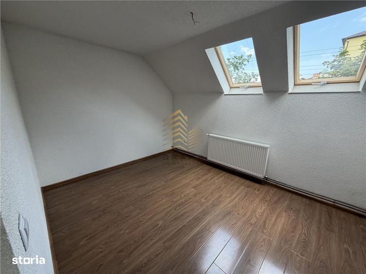 Casă cu 4 camere cu Teren 580 Mp în Central