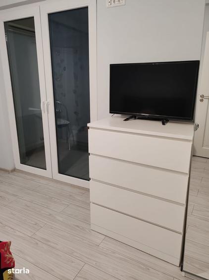 Apartament cu 2 camere semidecomandat în Obor