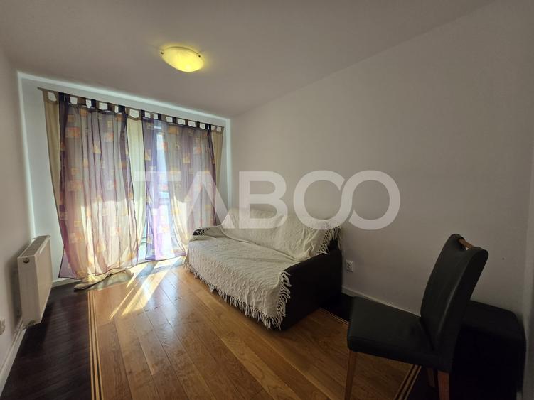 Apartament cu 3 camere decomandat, mobilat în Lupeni