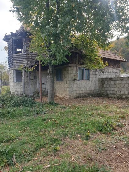 Casă cu Teren 3600 Mp în Balotești