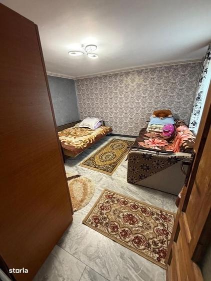 Casă cu 4 camere cu Teren 553 Mp în Romanești