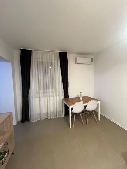 Apartament cu 4 camere în Central