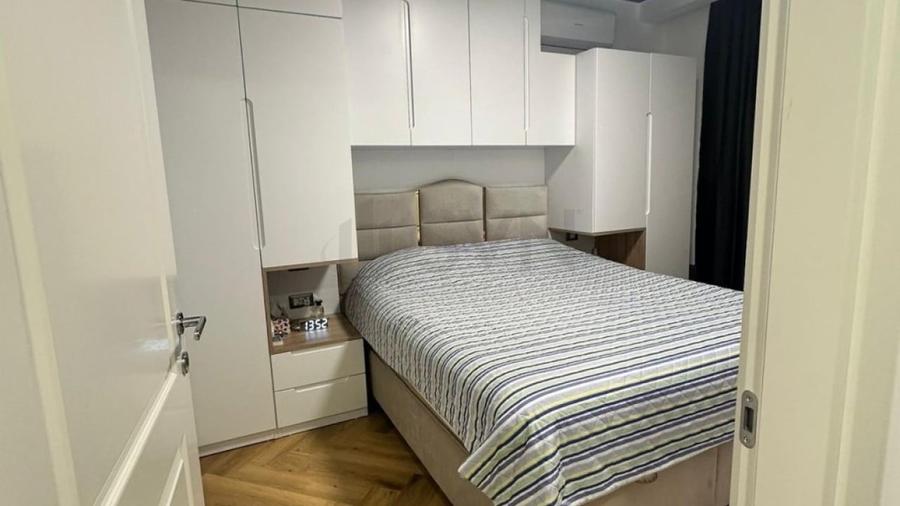 Apartament cu 2 camere decomandat, mobilat în Pipera
