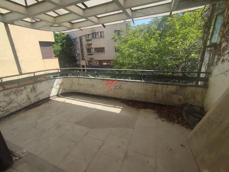 Apartament cu 3 camere în Libertății