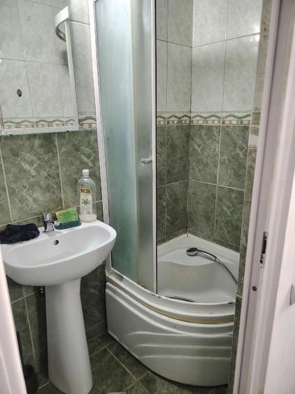 Garsonieră decomandată în Lipscani