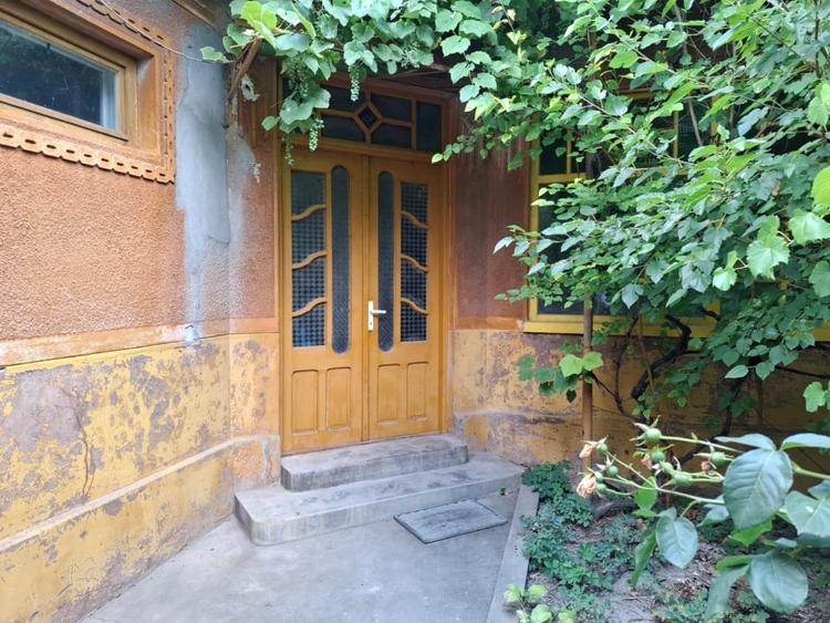Casă individuală cu 4 camere cu Teren 879 Mp în Nădlac