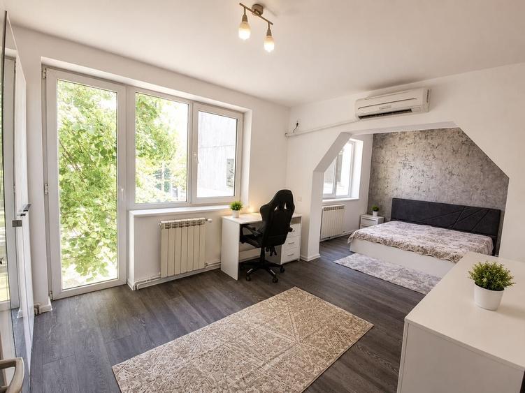 Apartament cu 3 camere decomandat în Central