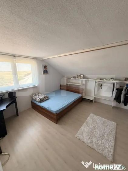 Casă cu 9 camere cu Teren 800 Mp în Central