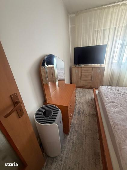 Apartament cu 3 camere decomandat în 9 Mai