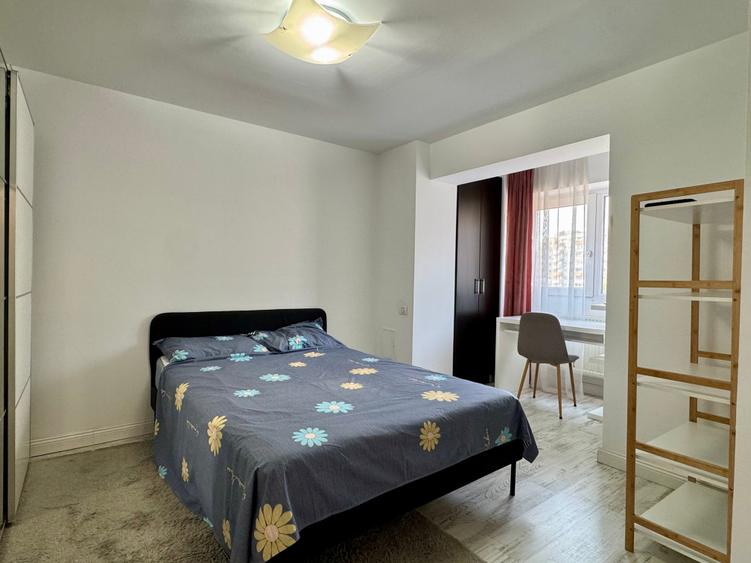 Apartament cu 3 camere semidecomandat în Ștefan cel Mare