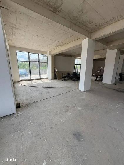 Spațiu comercial, de 372 mp, în Central
