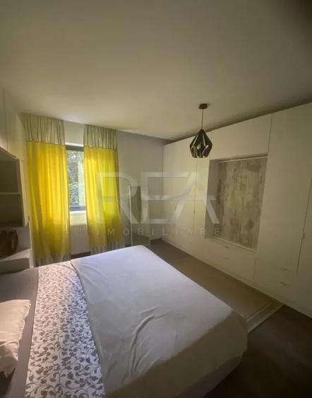 Apartament cu 2 camere semidecomandat, mobilat în Văcăresti