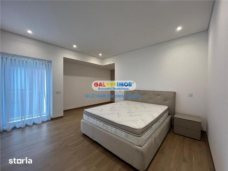 Apartament cu 5 camere decomandat în Primăverii