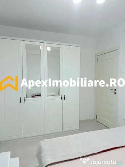 Apartament cu 3 camere semidecomandat în Central