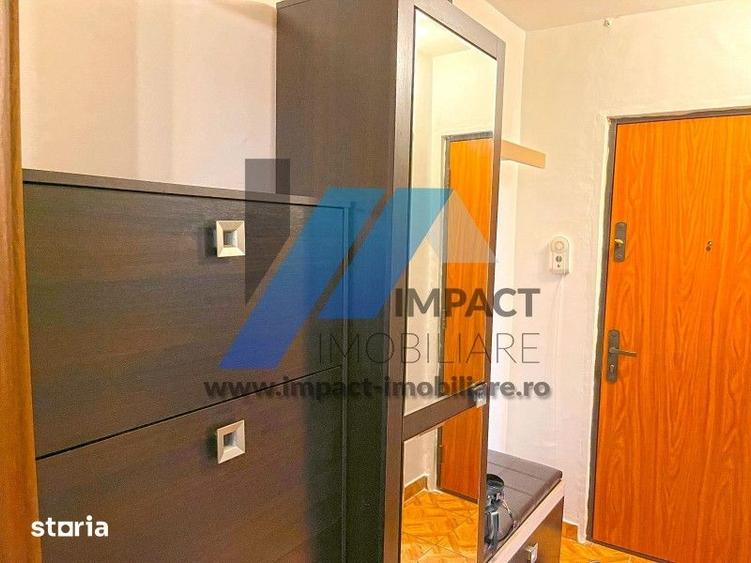 Apartament cu 2 camere semidecomandat în Craiovița Nouă