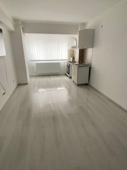 Apartament cu 2 camere semidecomandat în Exterior Vest