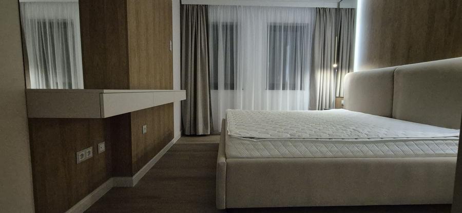 Apartament cu 3 camere decomandat în Dacia