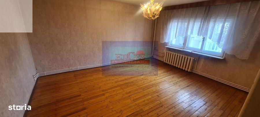 Apartament cu 3 camere decomandat în 13 Septembrie