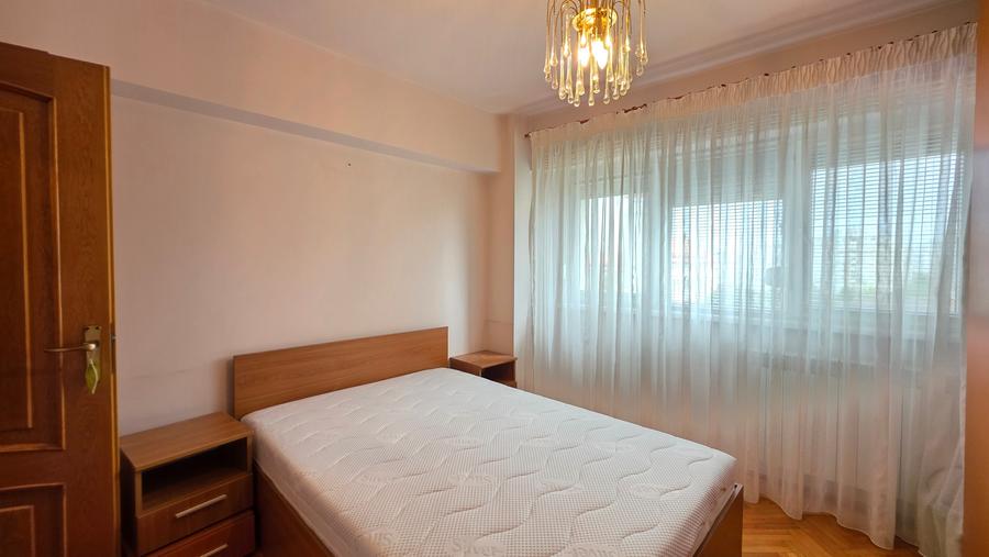Apartament cu 2 camere decomandat în Titulescu