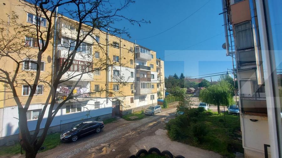 Apartament cu 2 camere semidecomandat, mobilat în Ozun