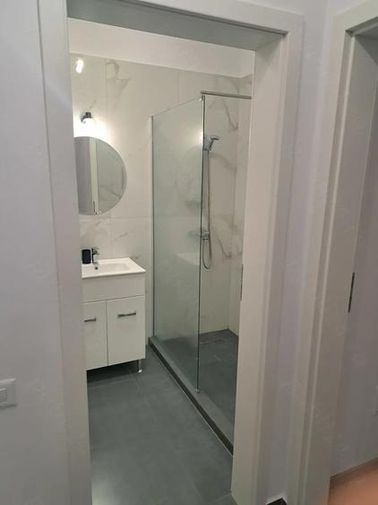Apartament cu 2 camere decomandat în Dobroești
