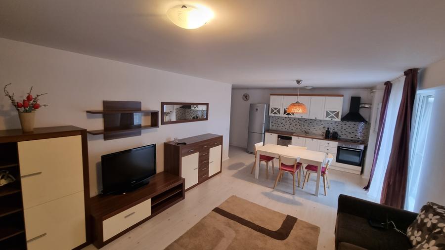 Apartament cu 2 camere decomandat, mobilat în Nord