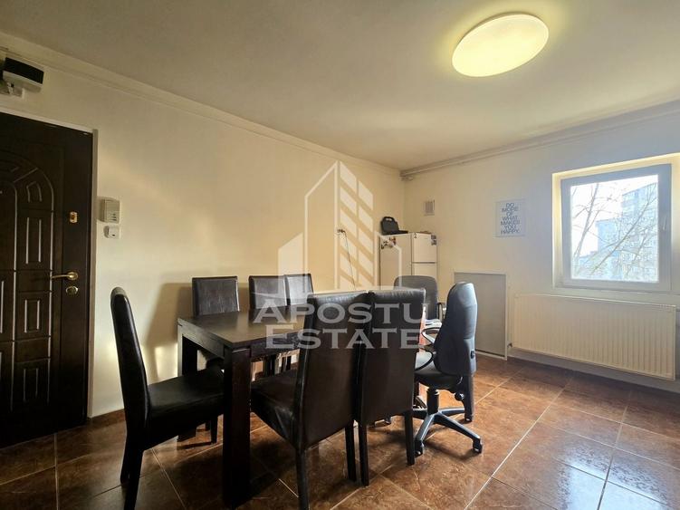 Apartament cu 2 camere semidecomandat, mobilat în Lipovei