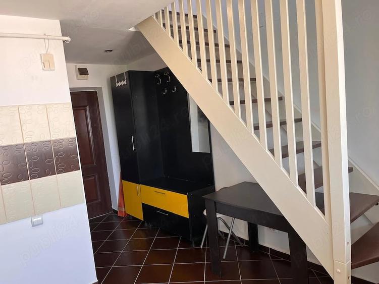 Apartament tip mansarda ,situat la etajul 5 5 , compartimentat pe 2 niveluri -zona Nicolina - 3