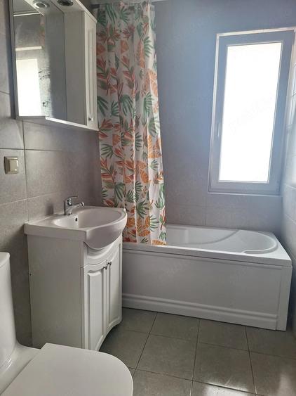 Apartament cu 2 camere decomandat în Sud