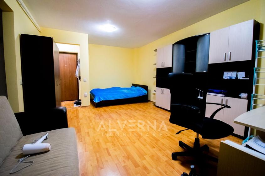 Garsonieră decomandată, mobilată în Mărăști