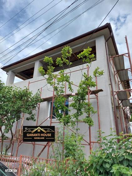 Casă cu 4 camere în Central
