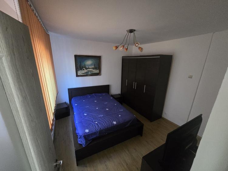 Apartament cu 2 camere decomandat în Exterior Vest
