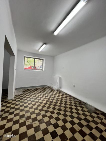Spațiu comercial, de 125 mp, în Gruia