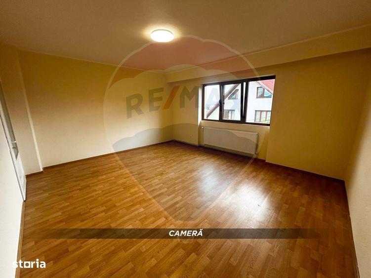 Spațiu comercial, de 350 mp, în Valea Roșie