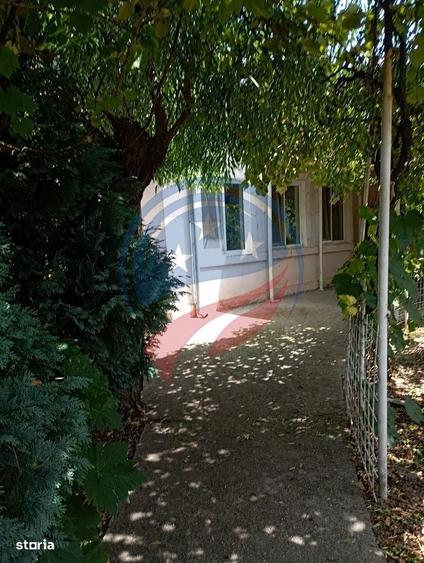 Casă cu 2 camere în Bariera Vâlcii