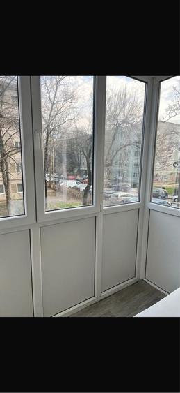 Apartament cu 3 camere semidecomandat în Dacia