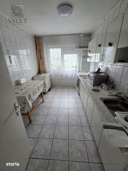 Apartament cu 3 camere decomandat, mobilat în Pantelimon