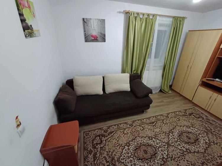 Garsonieră semidecomandată în Gruia
