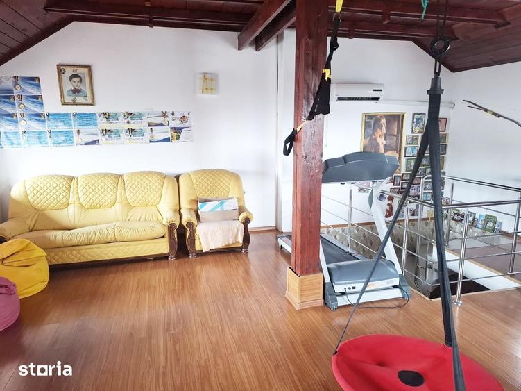 Casă cu 4 camere cu Teren 340 Mp în Central