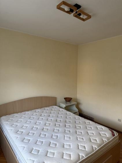 Apartament cu 2 camere semidecomandat în Pietrișu