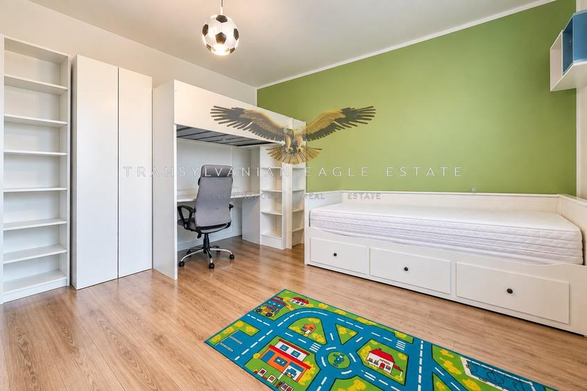Apartament cu 3 camere semidecomandat, mobilat în Mărăști