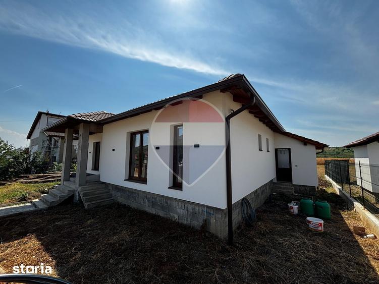 Casă cu 4 camere cu Teren 500 Mp în Ighiu