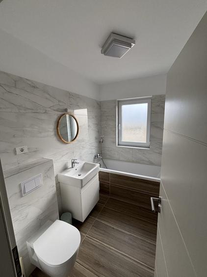 Apartament cu 2 camere decomandat în Dumbrăvița