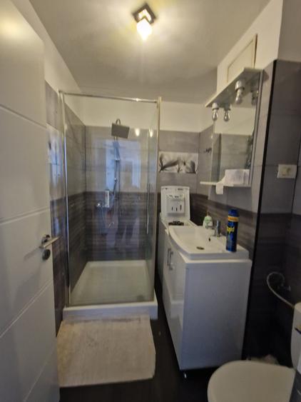 Apartament cu 3 camere decomandat în Circumvalațiunii