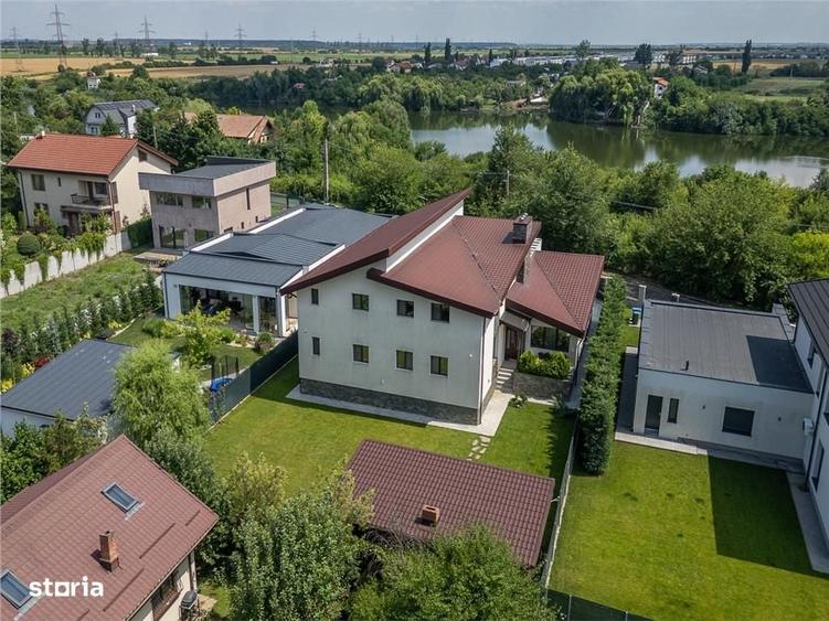 Casă cu 4 camere în Dumbrăveni