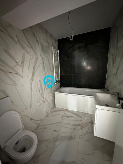Apartament cu 2 camere semidecomandat în Metalurgiei