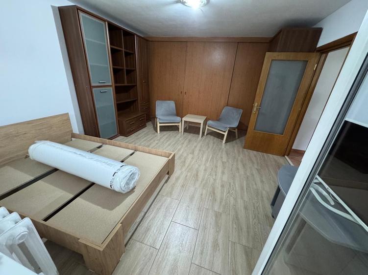 Garsonieră decomandată în Lujerului