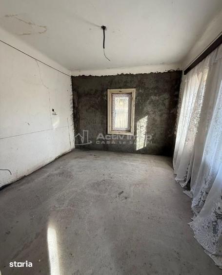 Casa individuala reconditionata partial-Teren 900 mp-Toate utilitatile - 18