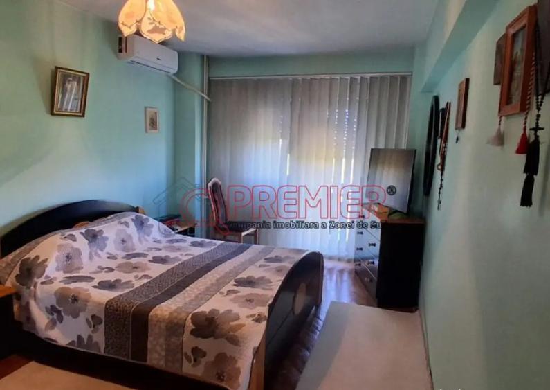 Apartament cu 4 camere decomandat în Octavian Goga